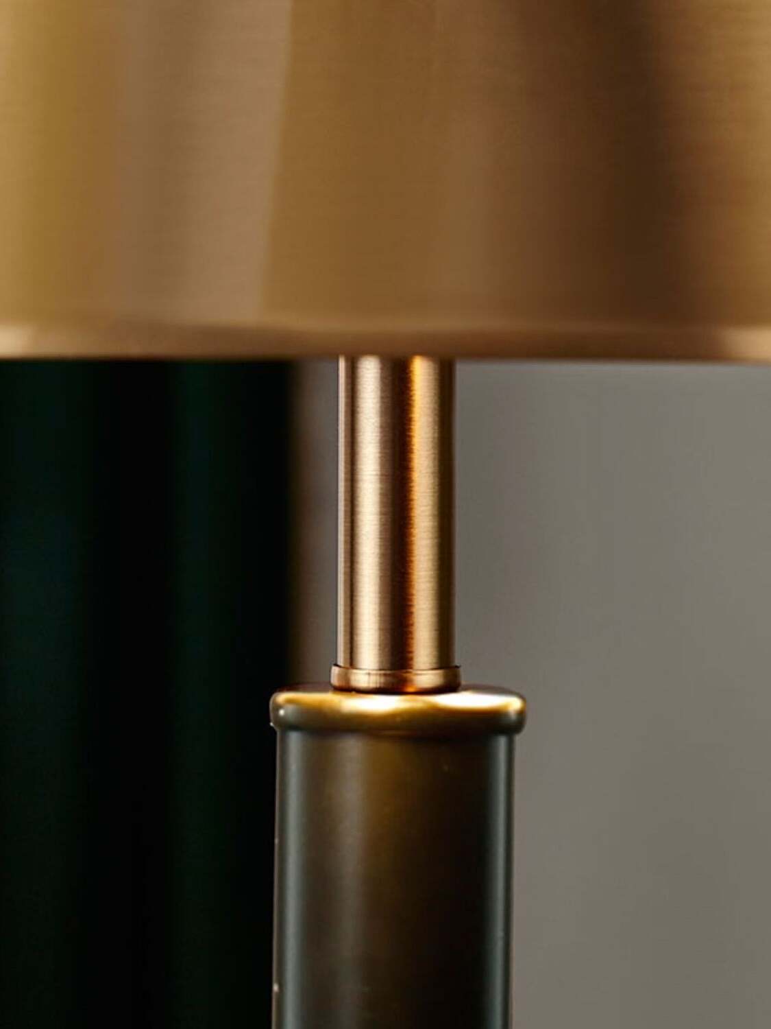 Azlan Table Lamp