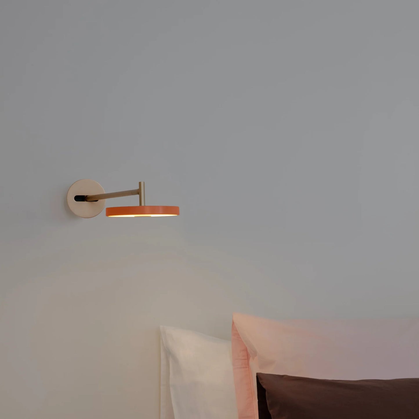 Sirra Wall Lamp